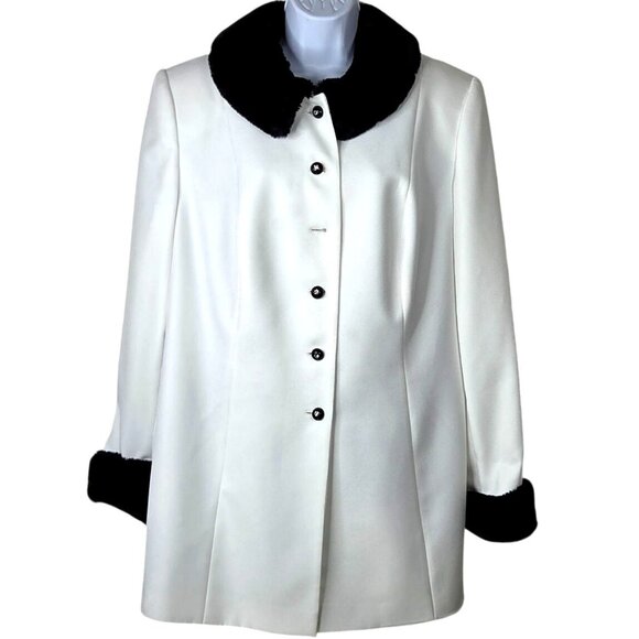 Maggie Barnes Jackets & Blazers - Maggie Barnes Womens White Coat With Black Faux Fur Trim Rhinestone 18W